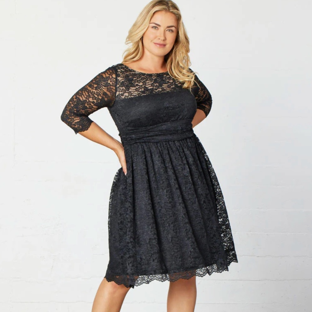 Luna Lace dress